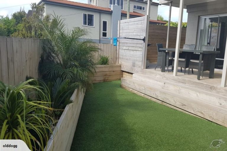 Photo of property in 108 Mellons Bay Road, Mellons Bay, Auckland, 2014