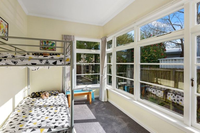 Photo of property in 94 Windermere Road, Papanui, Christchurch, 8053