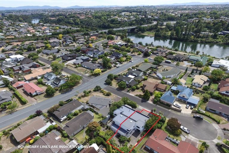 Photo of property in 18b Burn-murdoch Street, St Andrews, Hamilton, 3200