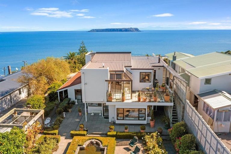 Photo of property in 26 Ogilvy Terrace, Plimmerton, Porirua, 5026