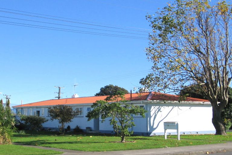 Photo of property in Tahuna Flats, 1 Kirk Street, Otaki, 5512