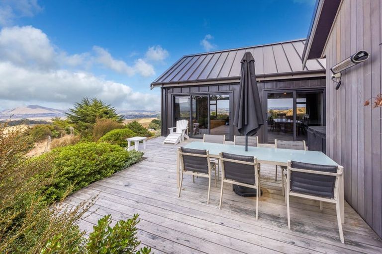 Photo of property in 33 Tiwarawara Lane, Puketotara, Te Awamutu, 3876