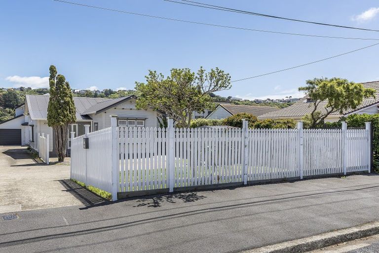 Photo of property in 99 Darlington Road, Miramar, Wellington, 6022