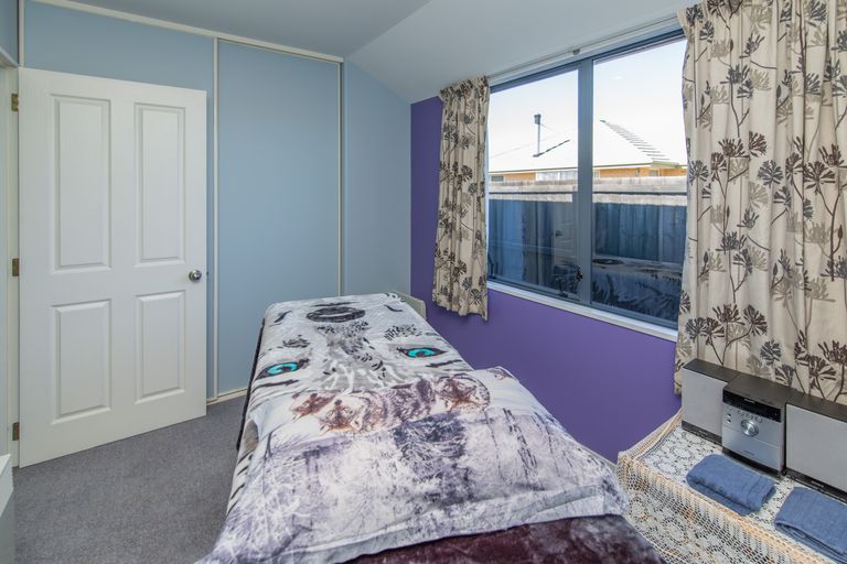 Photo of property in 16 Paget Drive, Woodend, 7610