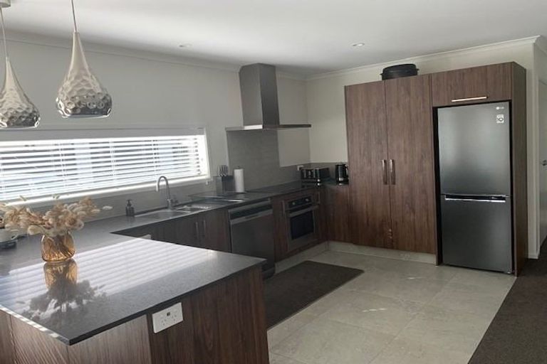 Photo of property in 51 Crown Street, Papamoa, 3118