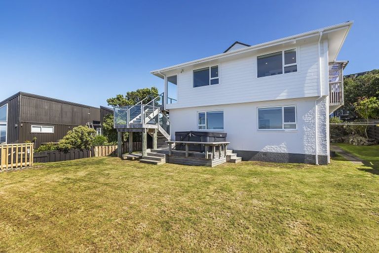 Photo of property in 6 Nagpur Terrace, Broadmeadows, Wellington, 6035