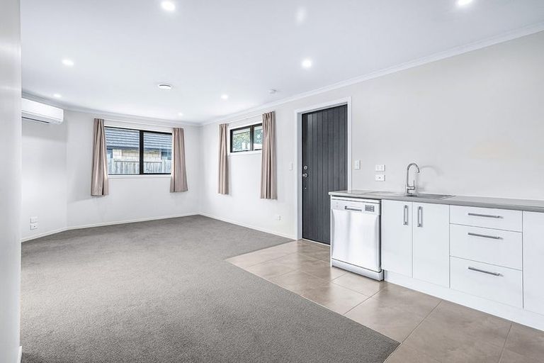 Photo of property in 5 Oderings Place, Huntington, Hamilton, 3210