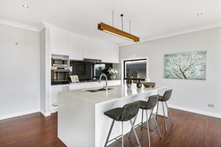 Photo of property in 5 Boutique Way, Orewa, 0931