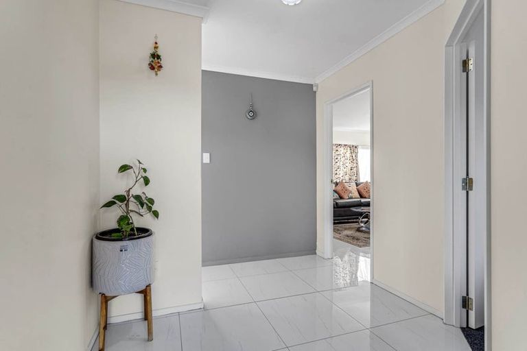 Photo of property in 4 Farmdale Court, Flat Bush, Auckland, 2019