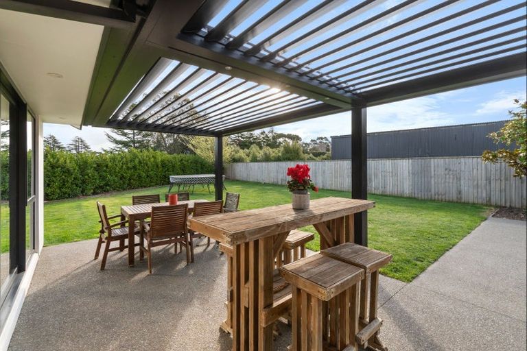 Photo of property in 1 Kingsdowne Drive, West Melton, 7618