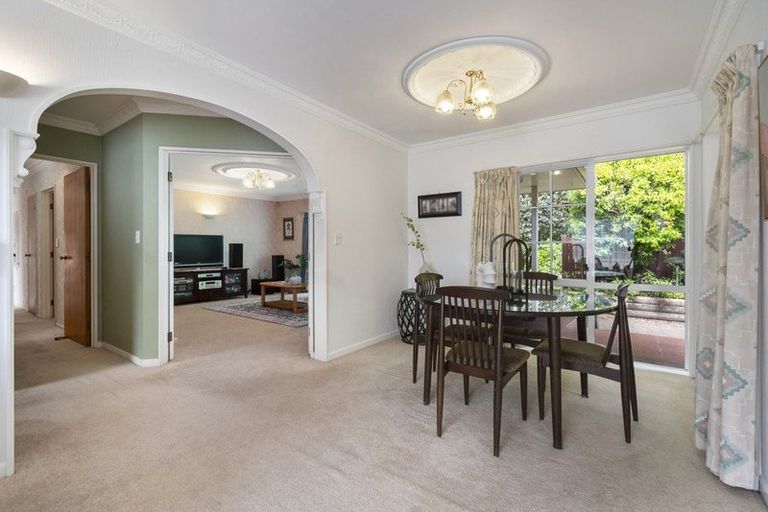 Photo of property in 1 Jensen Court, Hokowhitu, Palmerston North, 4410