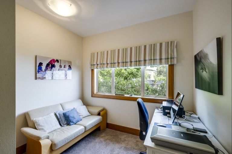 Photo of property in 8 George Street, Hospital Hill, Napier, 4110