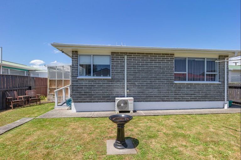 Photo of property in 3 Guildford Street, Levin, 5510