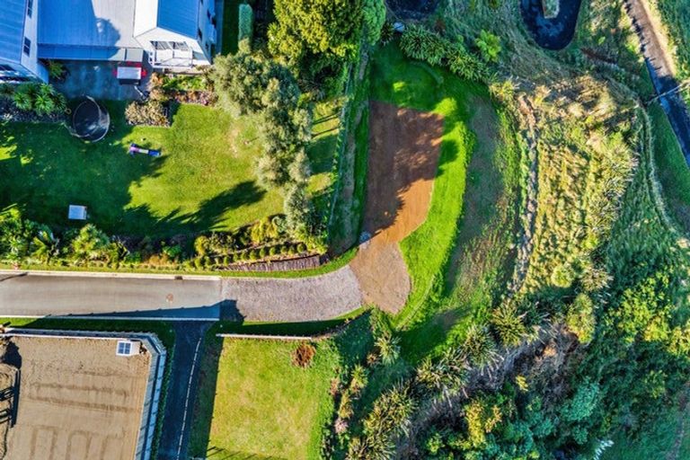 Photo of property in 10 Aderman Place, Hurworth, New Plymouth, 4310