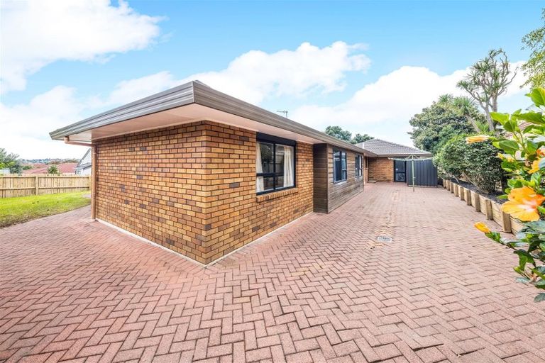 Photo of property in 10 Orangewood Drive, Northpark, Auckland, 2013