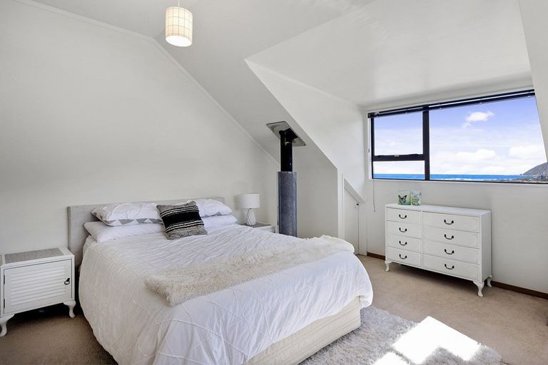 Photo of property in 26 Owhiro Bay Parade, Owhiro Bay, Wellington, 6023