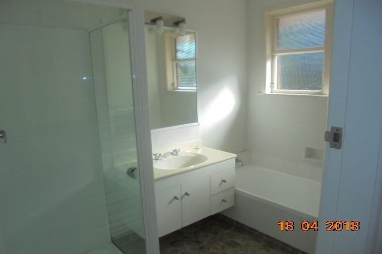 Photo of property in 12 Kapekape Place, Pukerua Bay, 5026