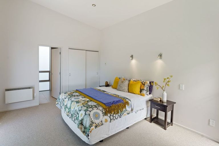 Photo of property in 40 Raukawa Road, Peka Peka, Waikanae, 5391