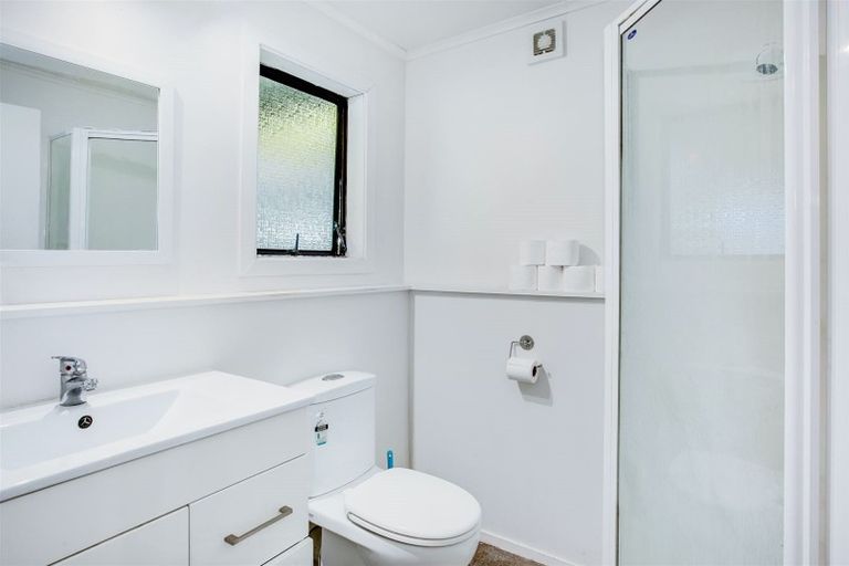 Photo of property in 34 Sievers Grove, Cannons Creek, Porirua, 5024