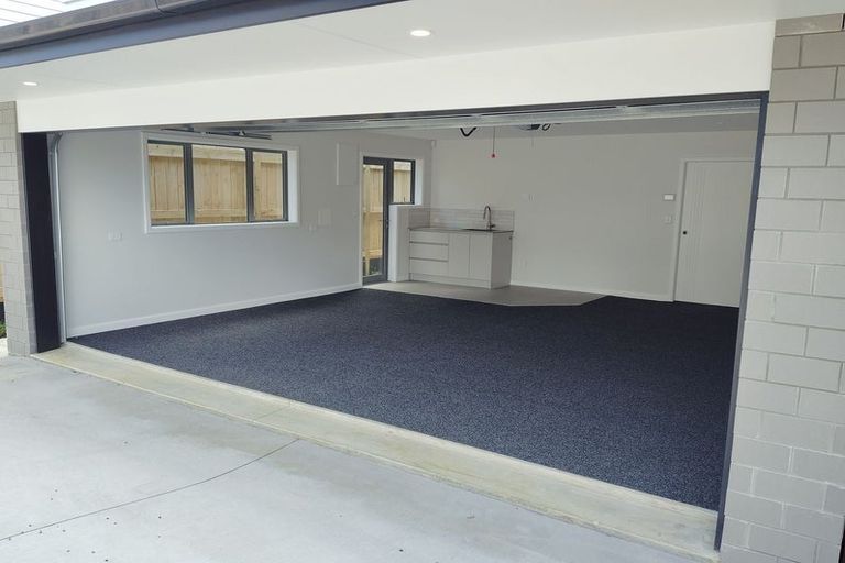 Photo of property in 34b Bradbury Road, Botany Downs, Auckland, 2010