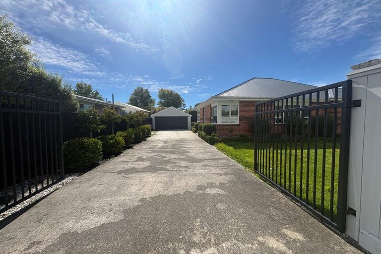 Photo of property in 205 Centaurus Road, Saint Martins, Christchurch, 8022