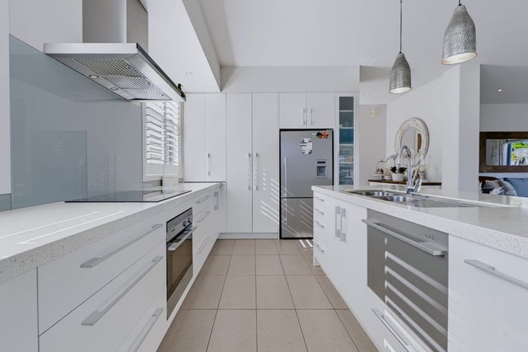 Photo of property in 32 Aquila Drive, Whitianga, 3510