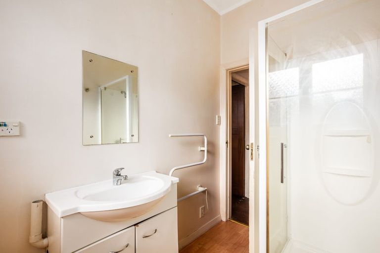 Photo of property in 277 Riverside Drive, Waterloo, Lower Hutt, 5011