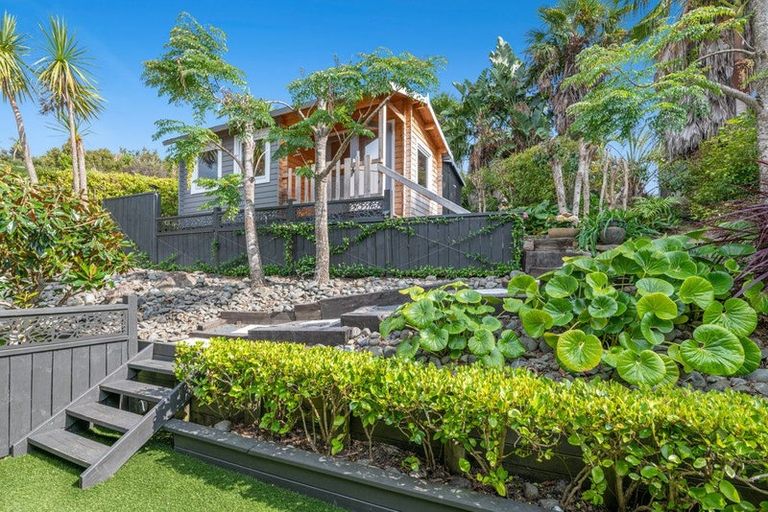 Photo of property in 8a Astrolabe Place, Gulf Harbour, Whangaparaoa, 0930