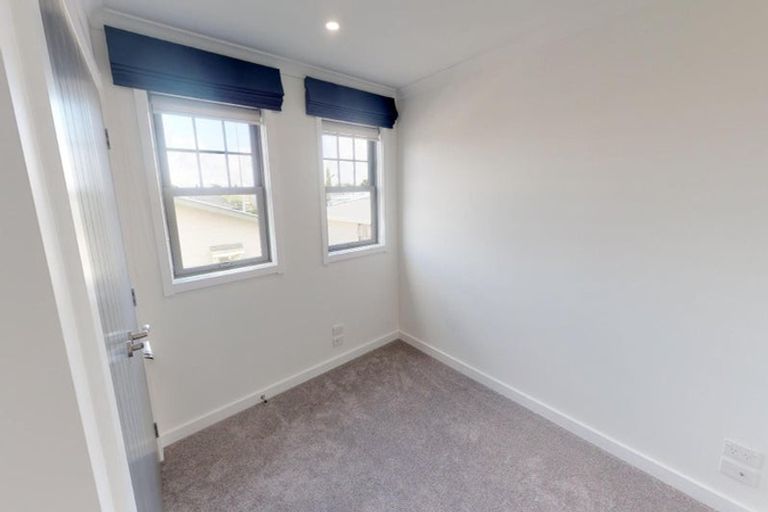 Photo of property in 3 Colombo Street, Palmerston North, 4410
