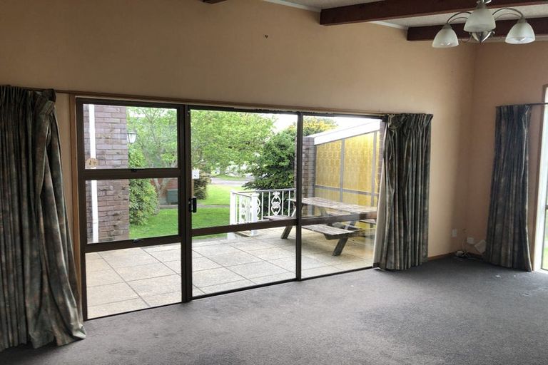 Photo of property in 29 Truby King Street, Merrilands, New Plymouth, 4312