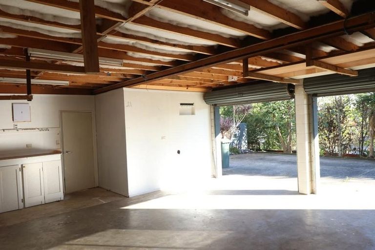 Photo of property in 1 Cromwell Place, Pukekohe, 2120