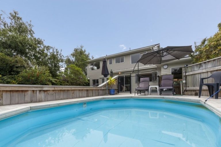Photo of property in 256 Te Moana Road, Waikanae, 5036
