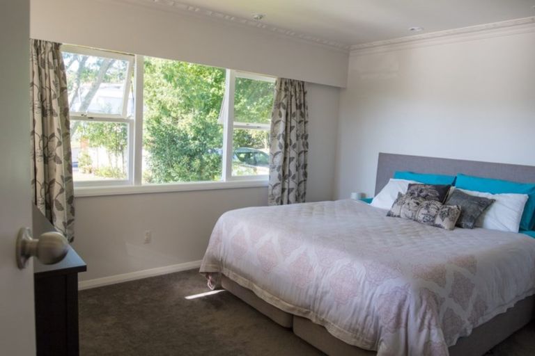Photo of property in 37 Mason Street, New Lynn, Auckland, 0600