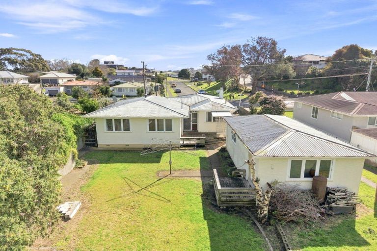 Photo of property in 42 Totara Street, Tawhero, Whanganui, 4501