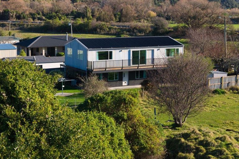 Photo of property in 8 Puketa Road, Peketa, Kaikoura, 7374