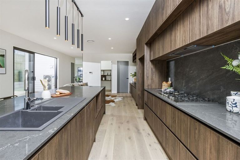 Photo of property in 55 Godfrey Drive, Orewa, 0931