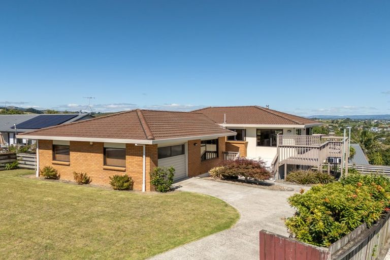 Photo of property in 15 Philomel Crest, Welcome Bay, Tauranga, 3112
