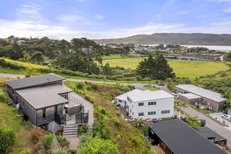 Photo of property in 21 Primrose Street, Raglan, 3225