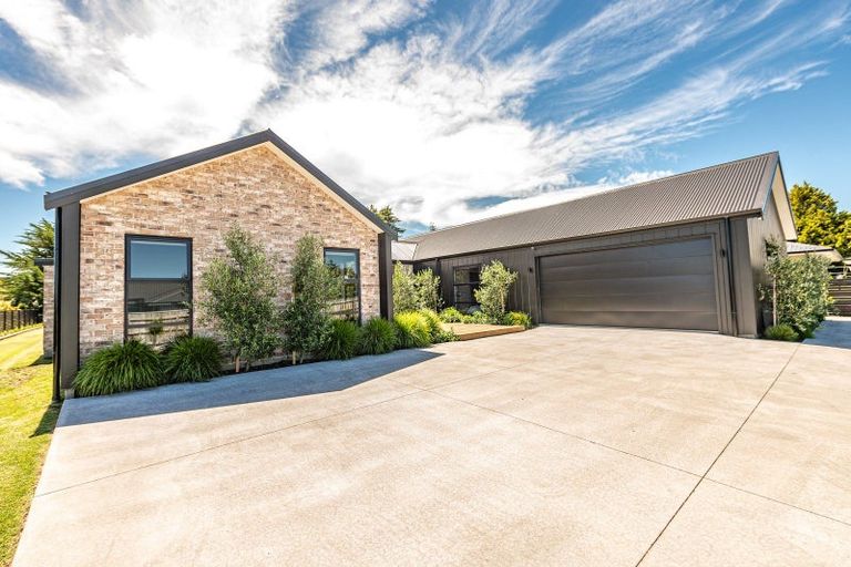 Photo of property in 22a Tirimoana Place, Otamatea, Whanganui, 4501