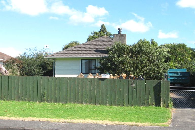 Photo of property in 40 Durham Street, Te Atatu Peninsula, Auckland, 0610
