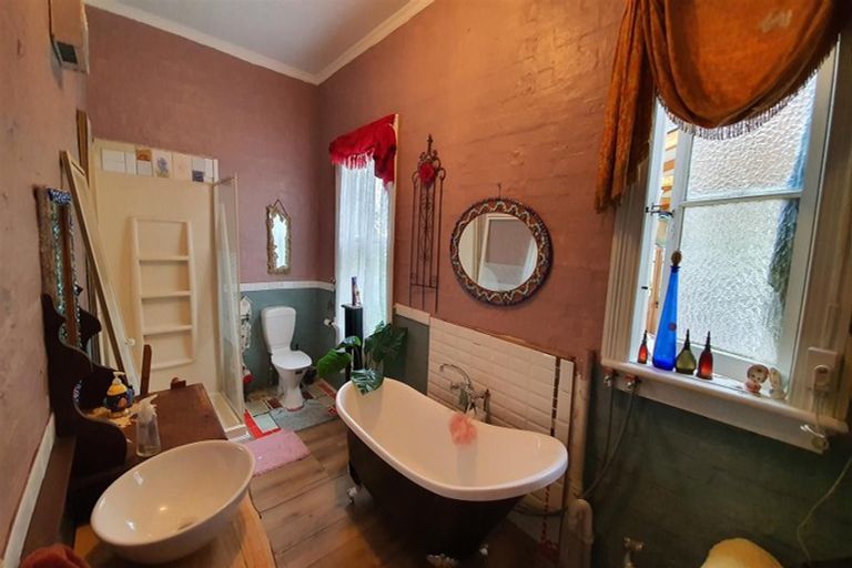 Photo of property in 14 Exeter Street, Waimate, 7924