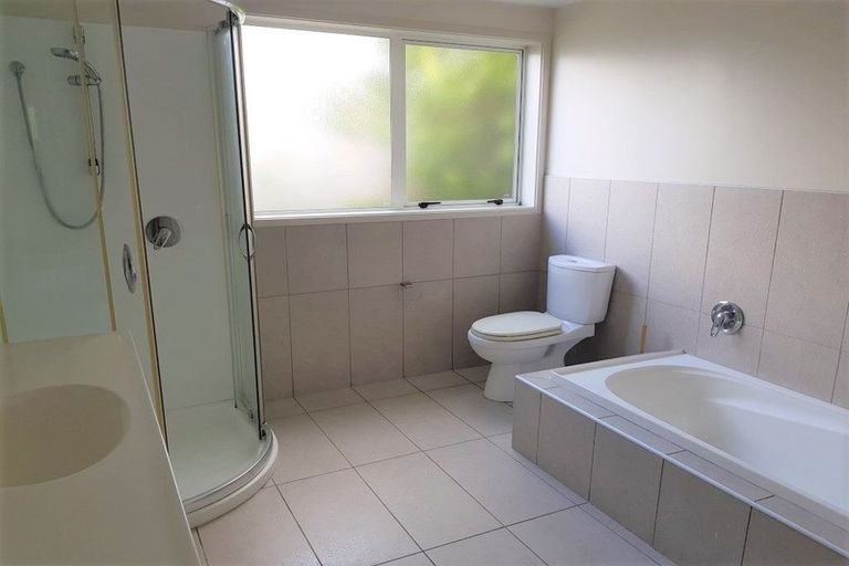 Photo of property in 48 Tongariro Drive, Aotea, Porirua, 5024