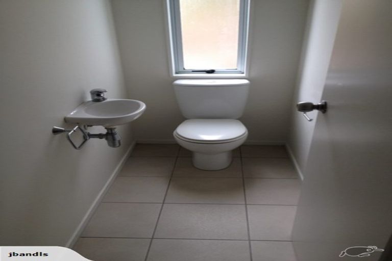 Photo of property in 32 Albionvale Road, Glen Eden, Auckland, 0602