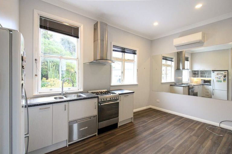 Photo of property in 90 Ellice Street, Mount Victoria, Wellington, 6011