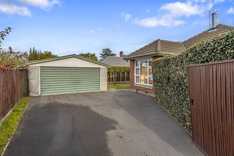 Photo of property in 10 Renwick Place, Hillmorton, Christchurch, 8025