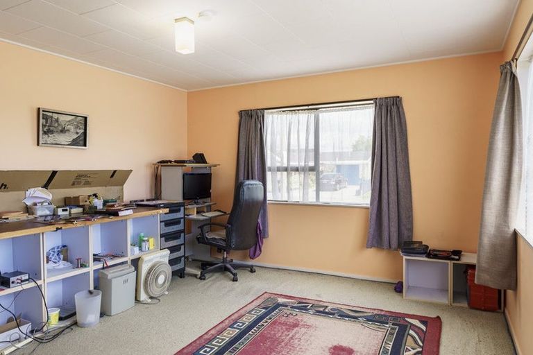 Photo of property in 1/17 Townshend Crescent, Greenmeadows, Napier, 4112