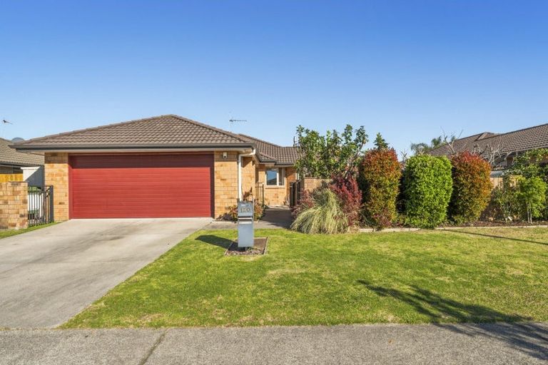 Photo of property in 120 Doncaster Drive, Papamoa Beach, Papamoa, 3118