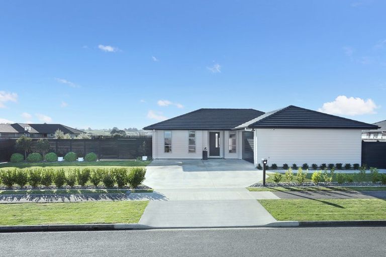 Photo of property in 12 George Street, Bulls, 4818