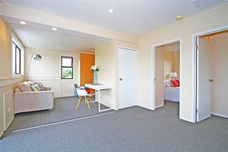 Photo of property in 80 Nile Road, Milford, Auckland, 0620