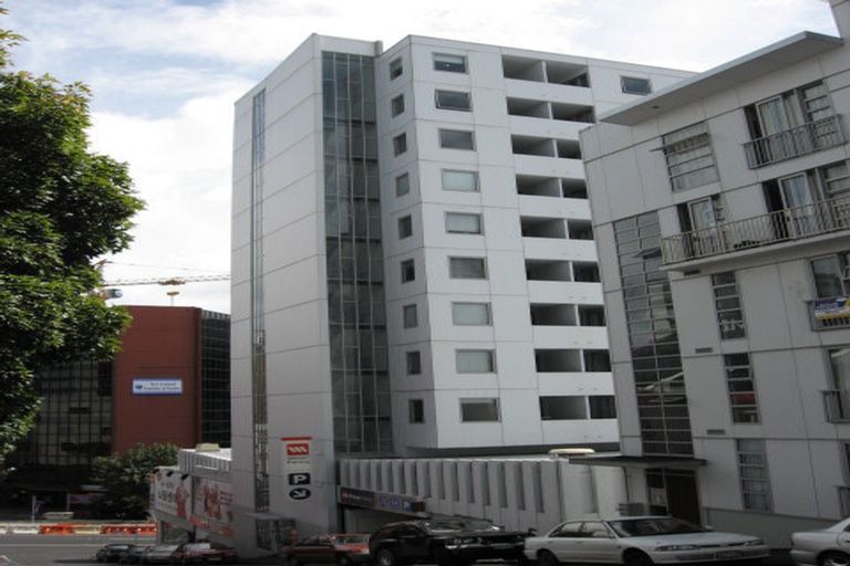 Photo of property in Q-city Apartments, 4b/15 City Road, Auckland Central, Auckland, 1010